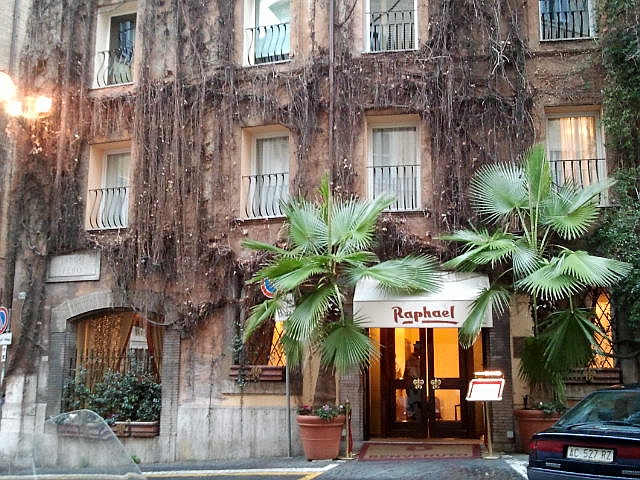 How to find a perfect hotel in Italy using online reviews How to find a perfect hotel in Italy using online reviews
