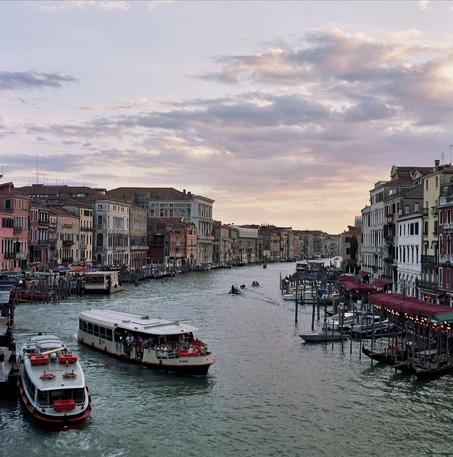 Sailing-Stream.fr ⚓ Bateaux à Venise: Neuf façons de visiter Venise en bateau ⚓ Bateaux à moteur
